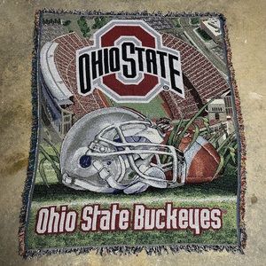 Vintage Ohio State Buckeyes Crazy Design Football Throw Blanket/Tapestry